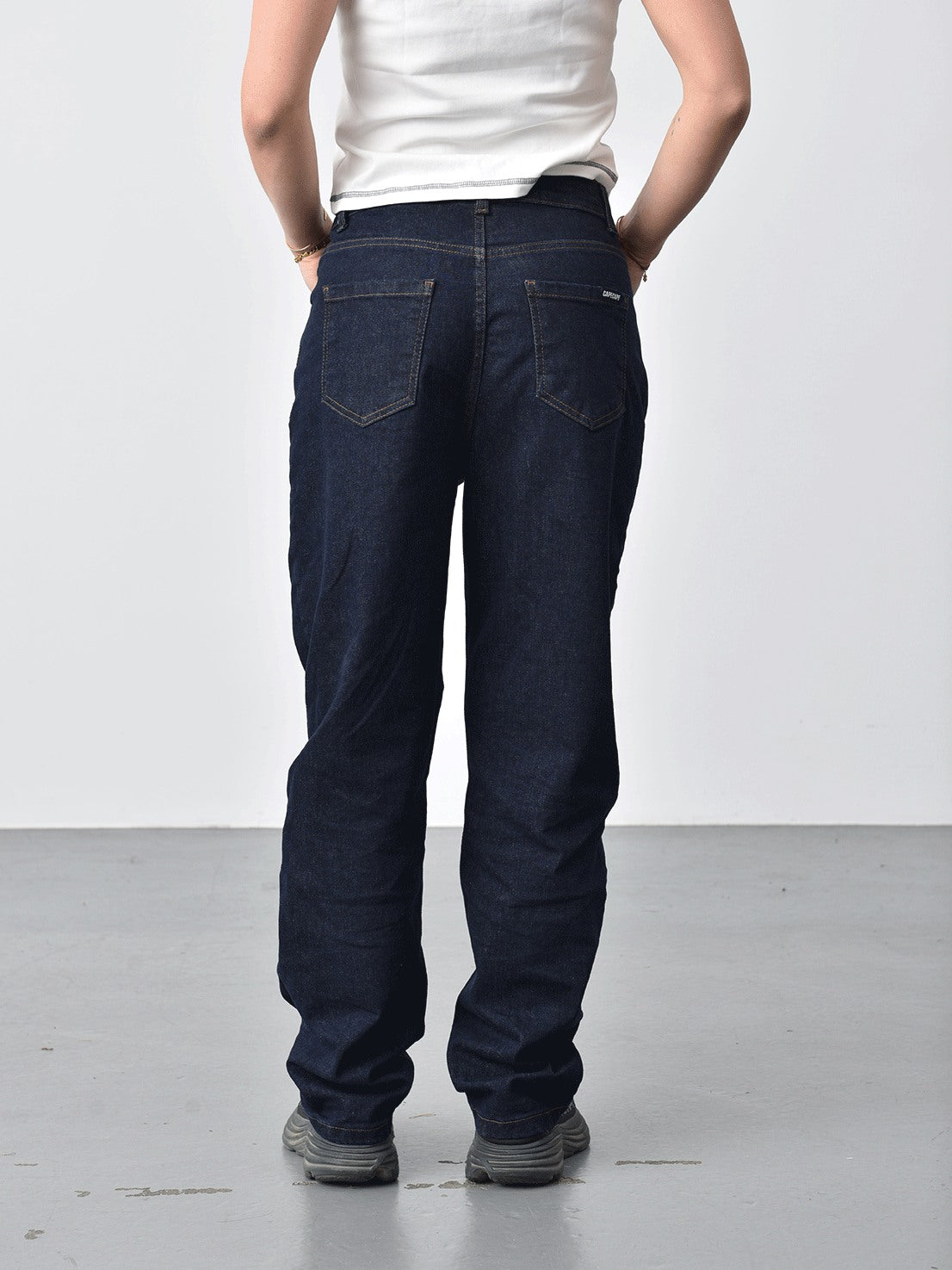 A BROADWAY JEANS