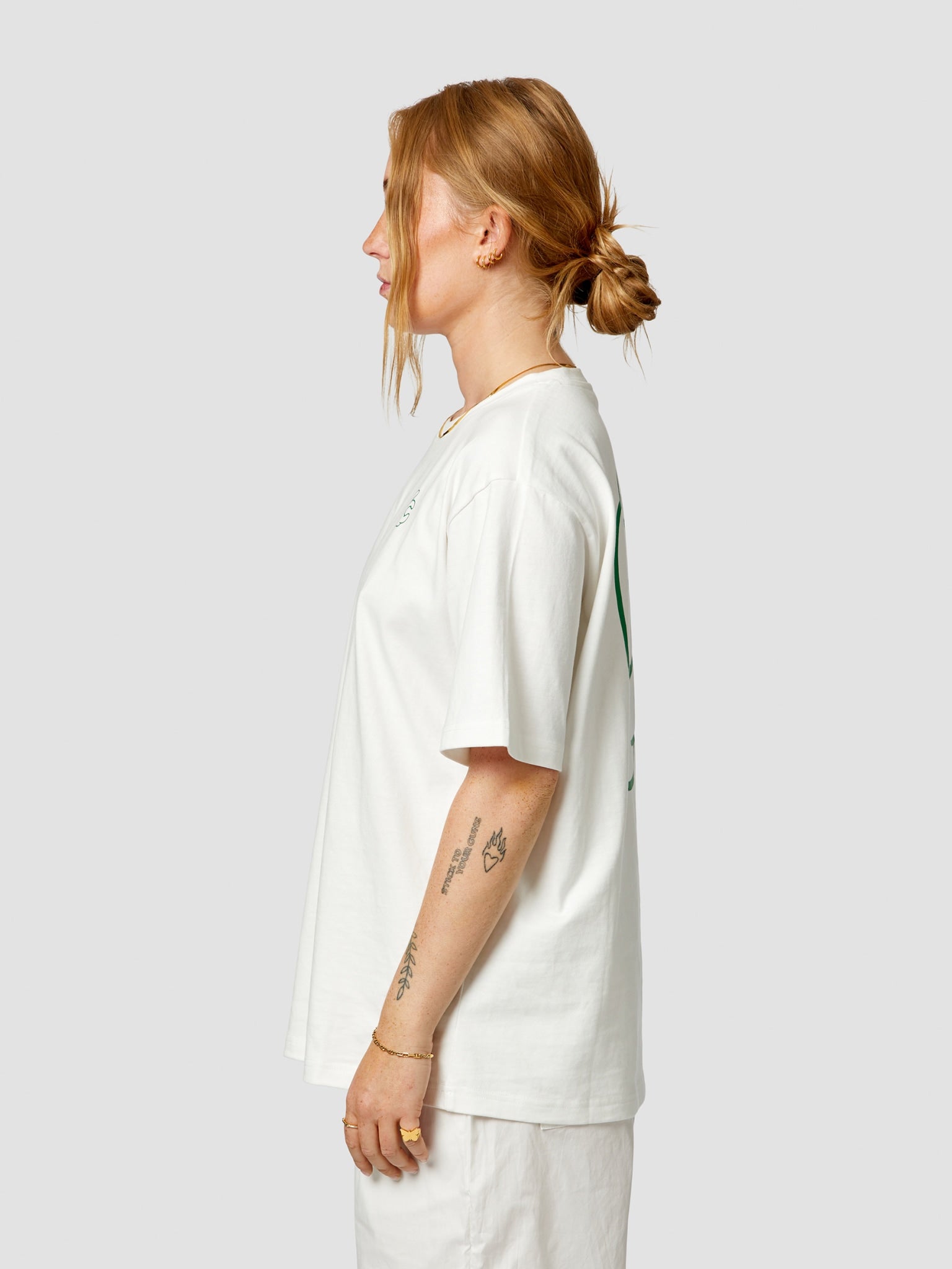 B HOLLYWOOD BOYFRIEND TEE