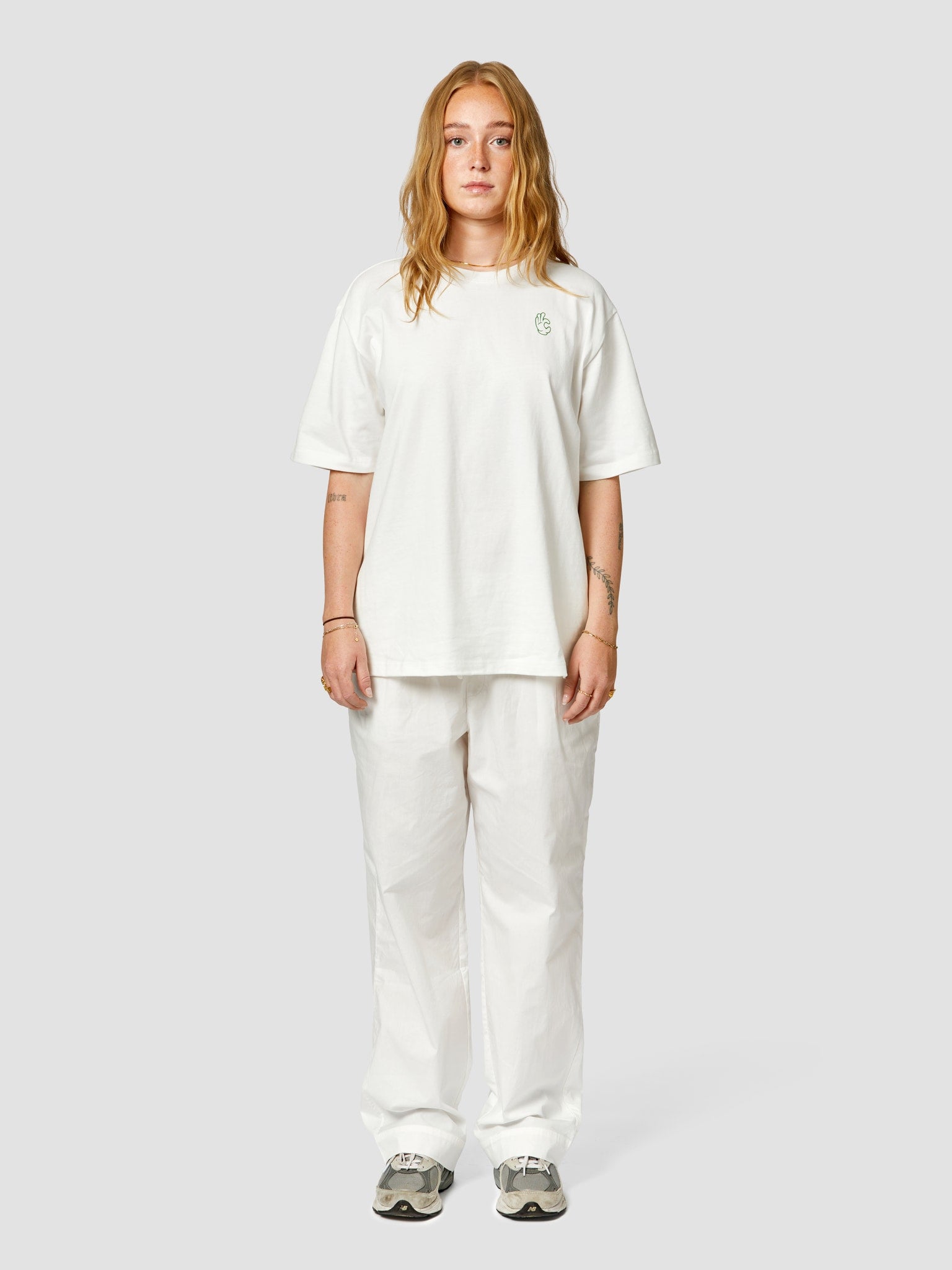 B HOLLYWOOD BOYFRIEND TEE