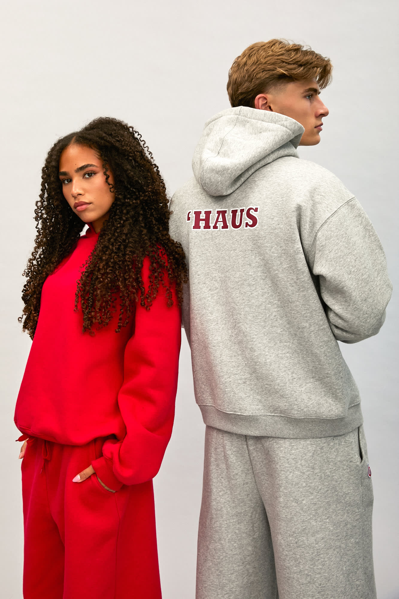 ELLIS HOODIE
