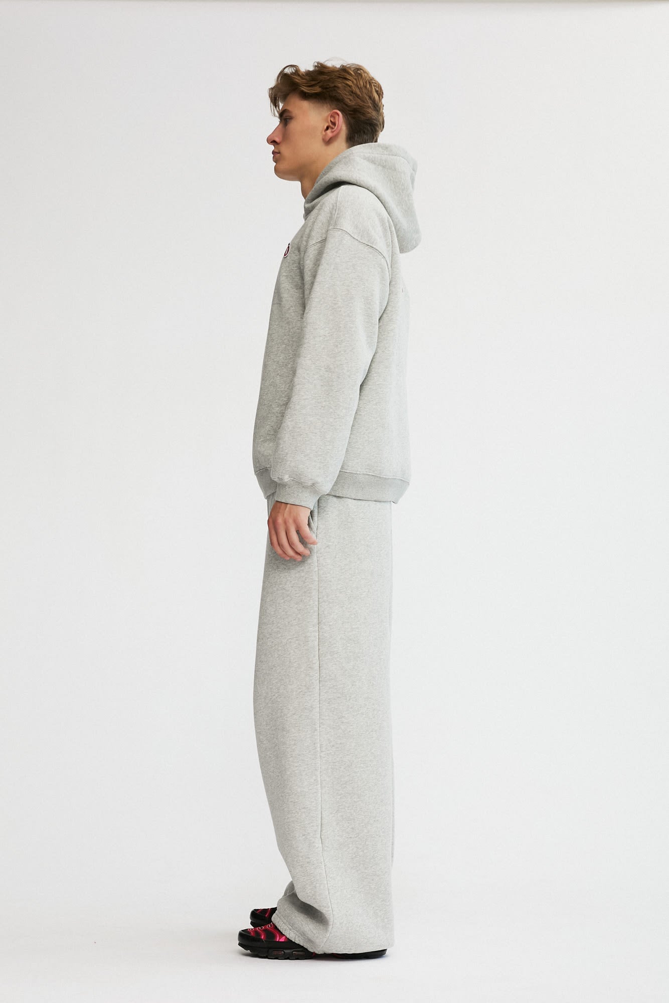 ELLIS HOODIE