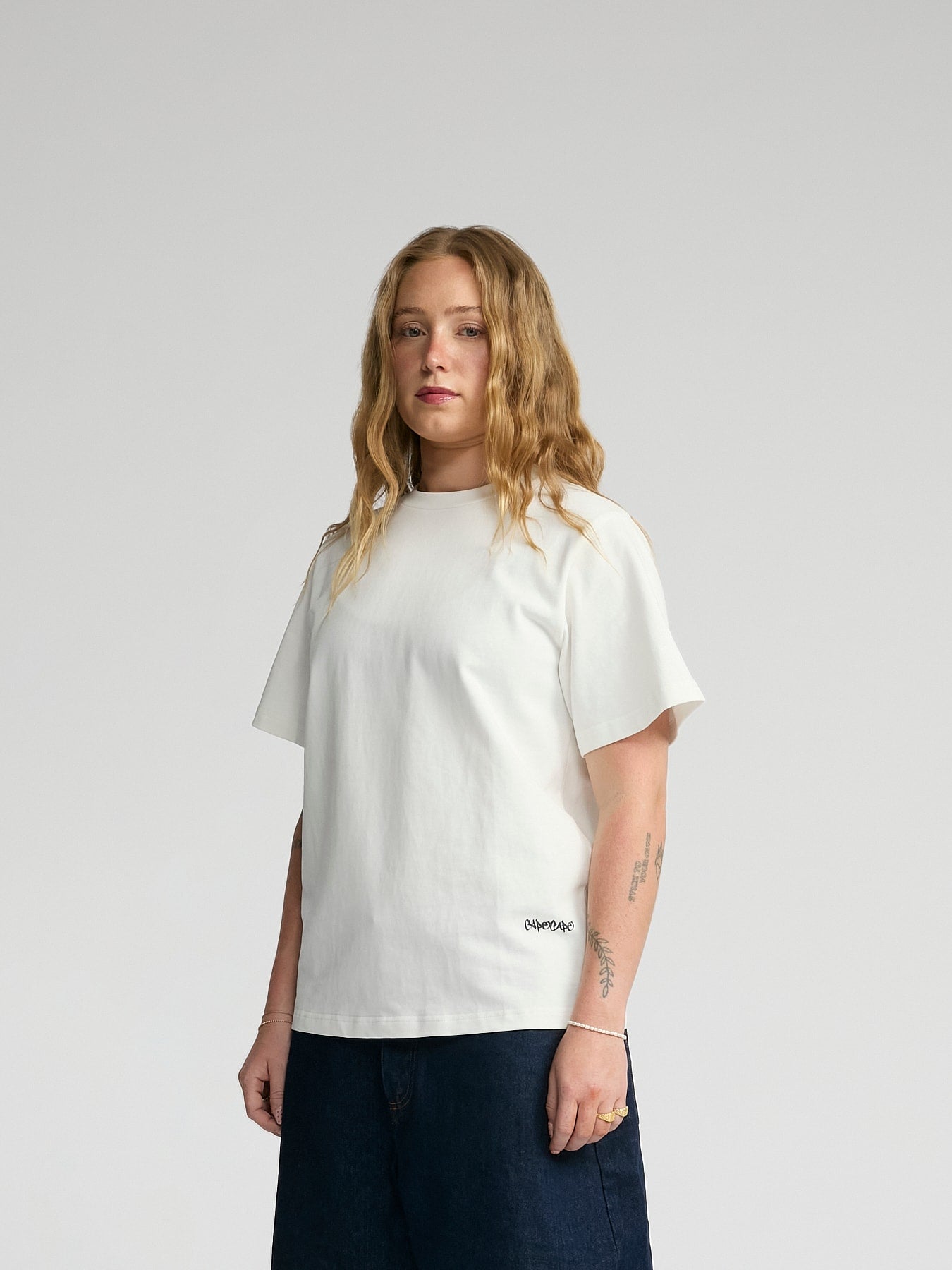 AVALON BOYFRIEND TEE - white