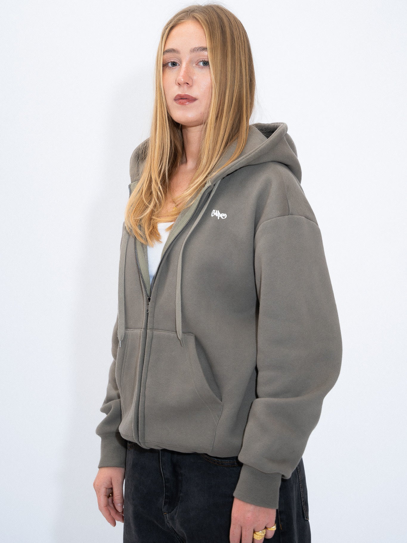 CHELSEA HOODIE