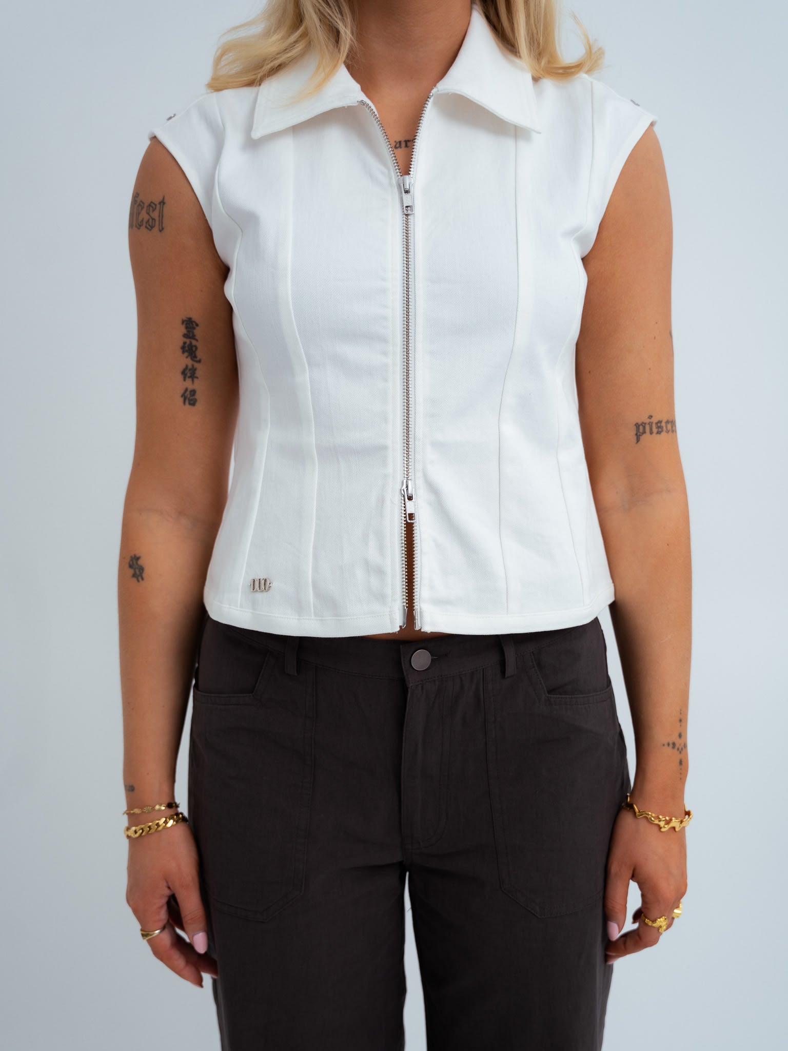 EDEN VEST