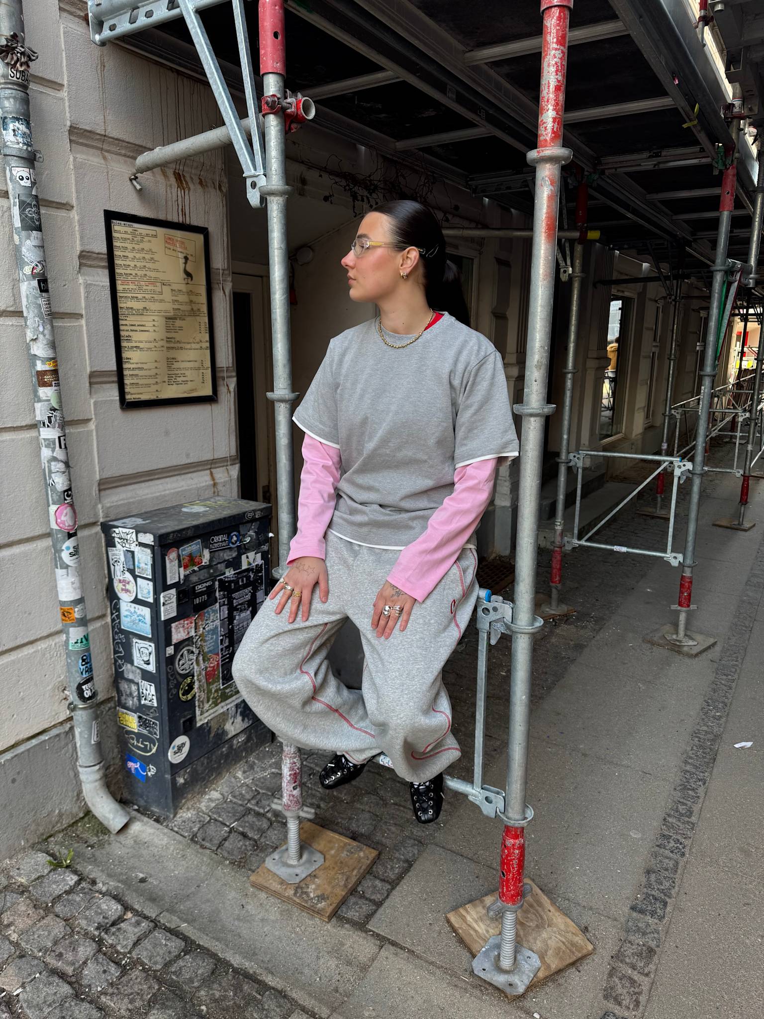 CAMERON BOYFRIEND TEE