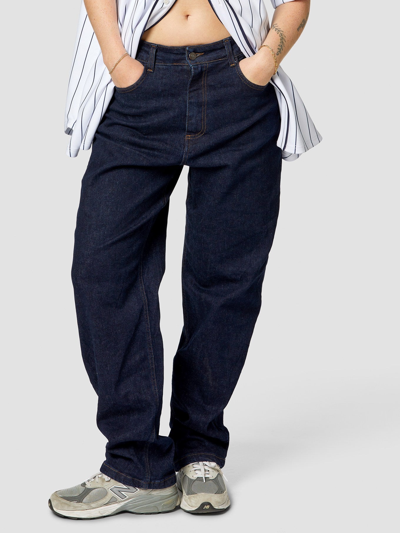 A BROADWAY JEANS