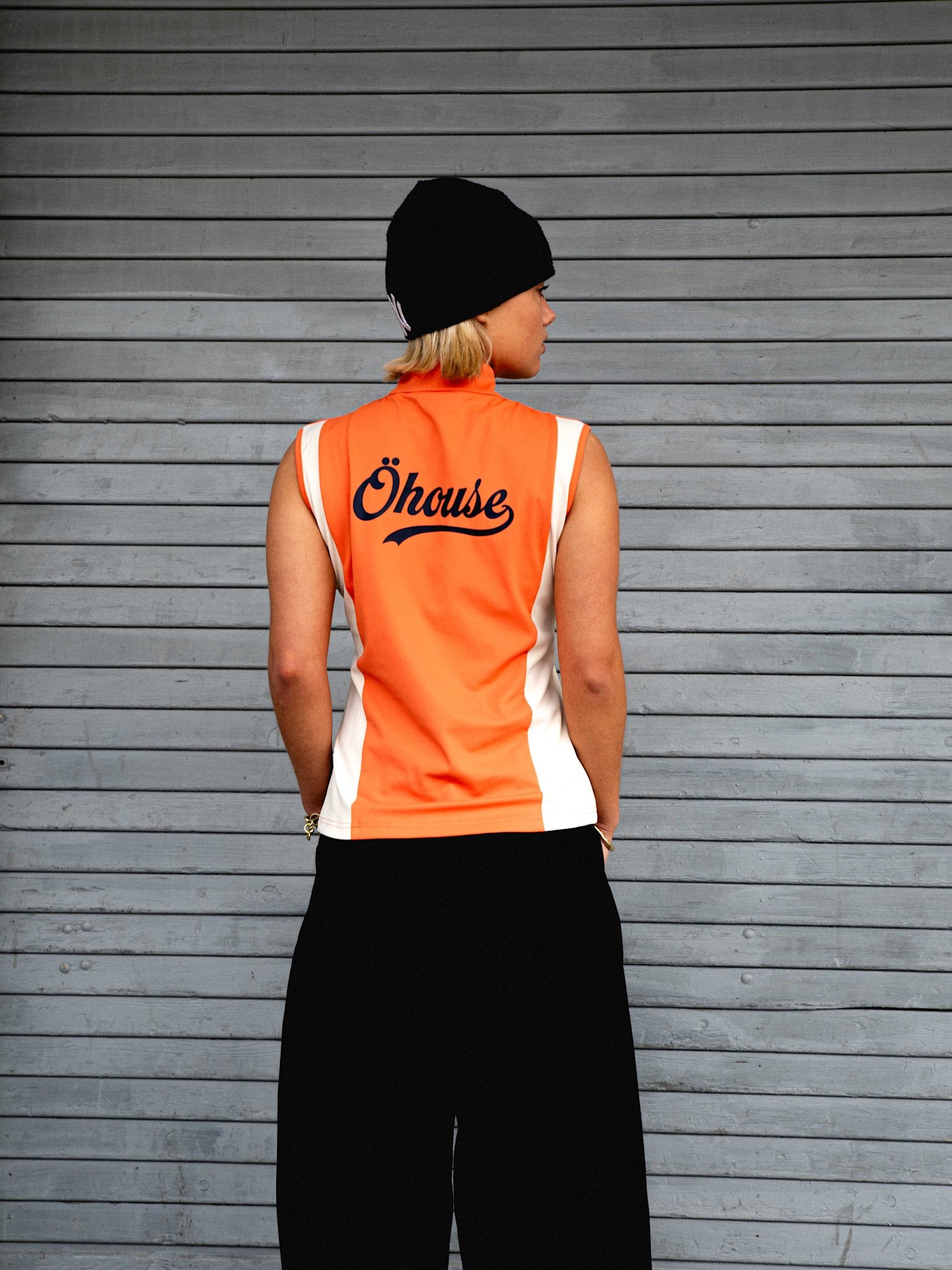 NORA VEST