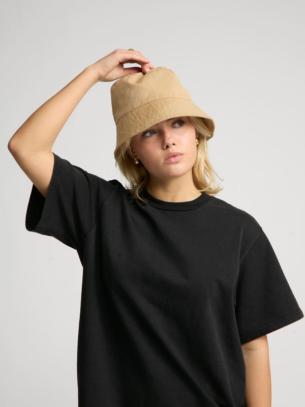 LARA HAT