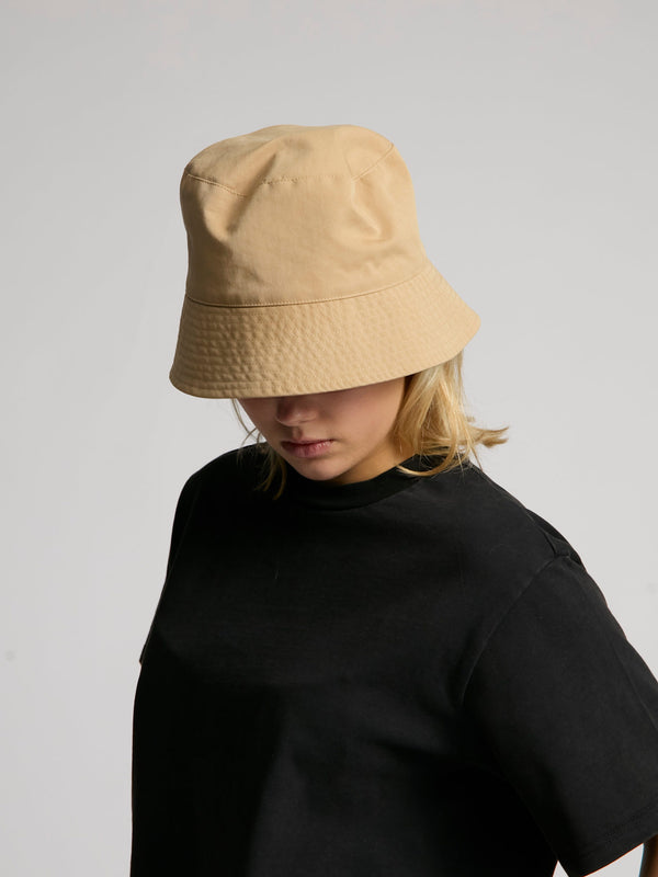 LARA HAT