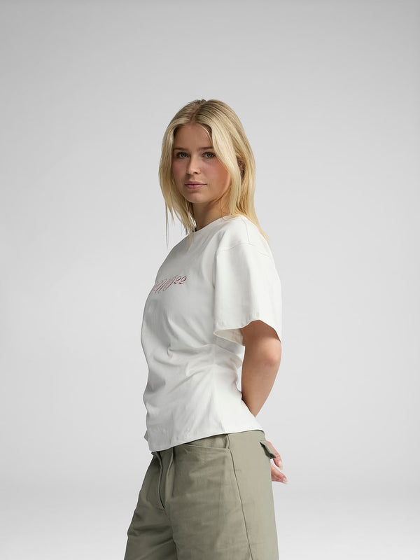 SCARLETT FITTED TEE