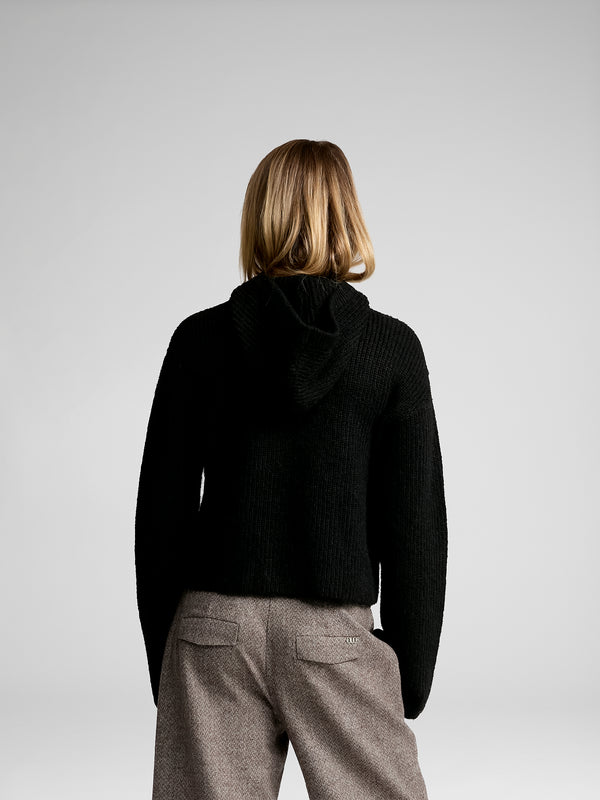 JOSIE KNIT