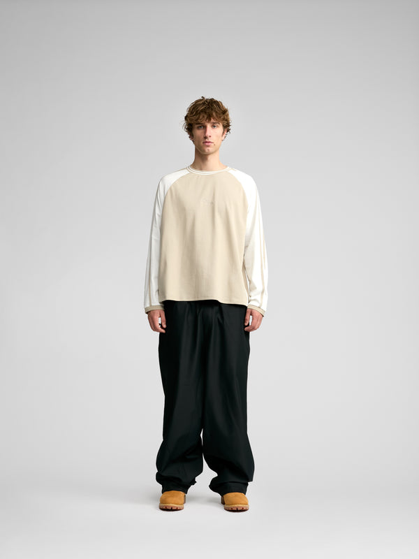 DION LONGSLEEVE TEE